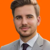 Fréjus: portrait of the person who runs the agency