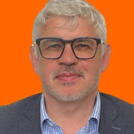 Bourges: portrait of the person who runs the agency