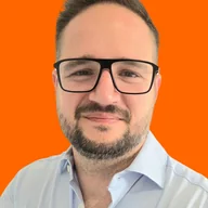 Arcachon: portrait of the person who runs the agency