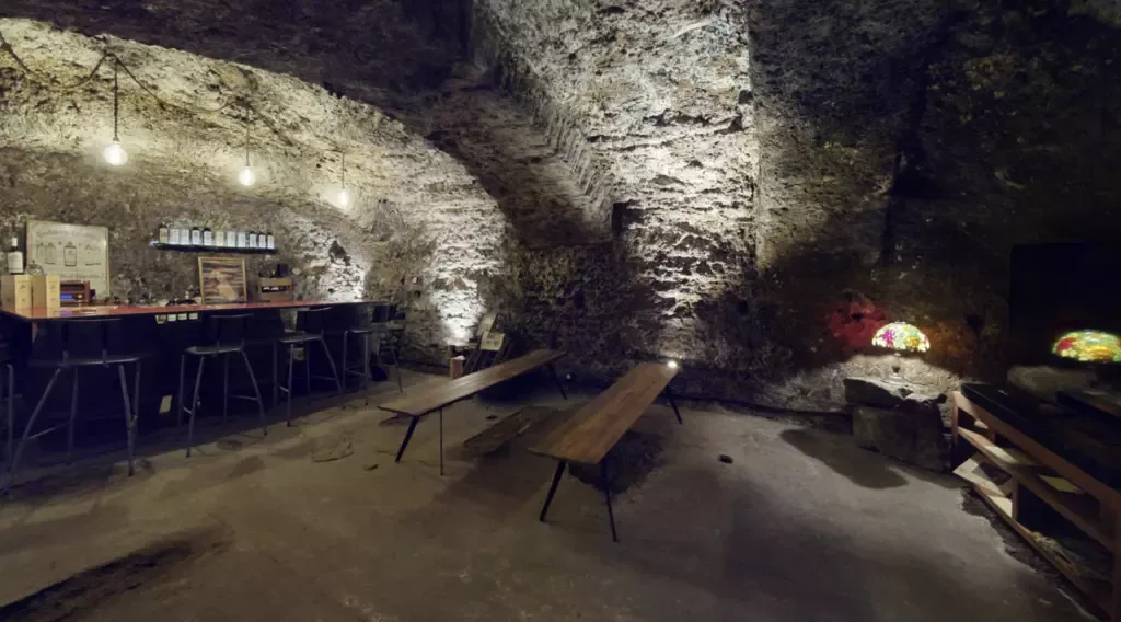 Visite virtuelle 360° : Cave distillerie Genestine