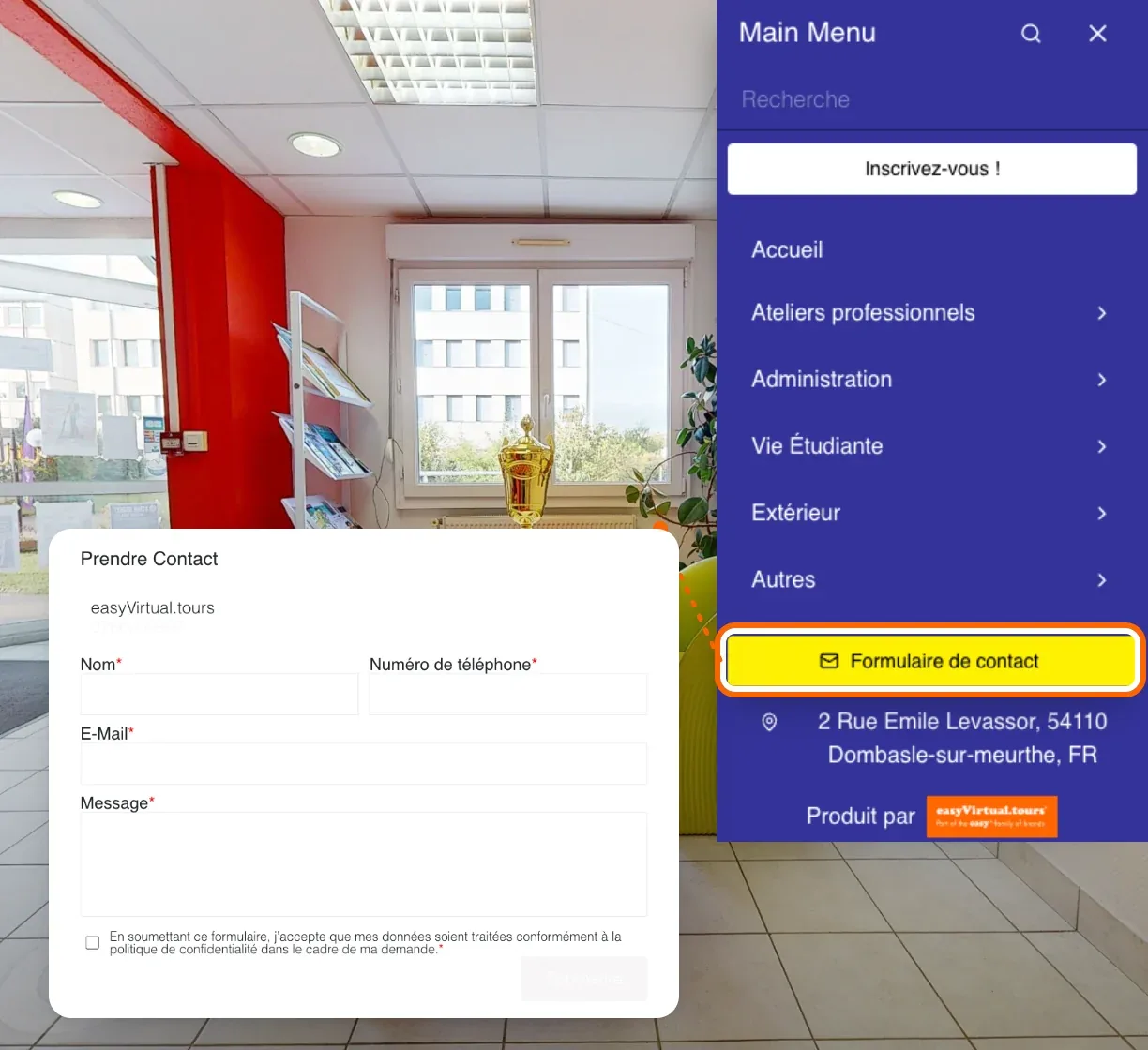 Dans le hall d'un lycée, le bouton « Formulaire de contact » du menu ouvre le formulaire sans quitter la visite