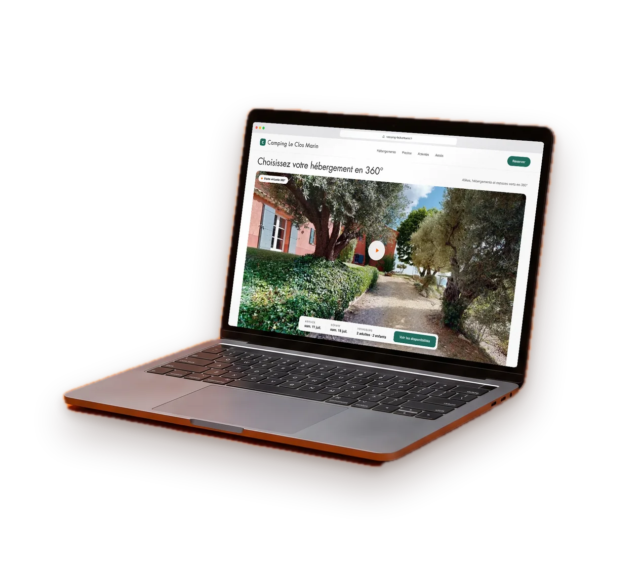 Ordinateur portable affichant le site d'un établissement avec sa visite virtuelle intégrée