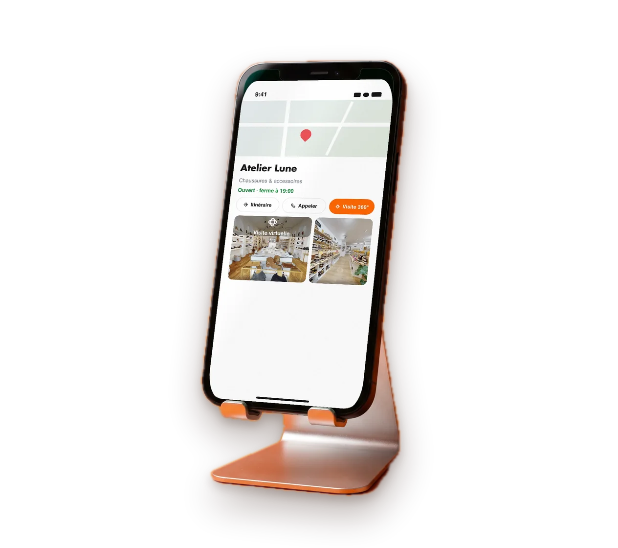 Smartphone affichant une fiche d'établissement avec sa visite 360°