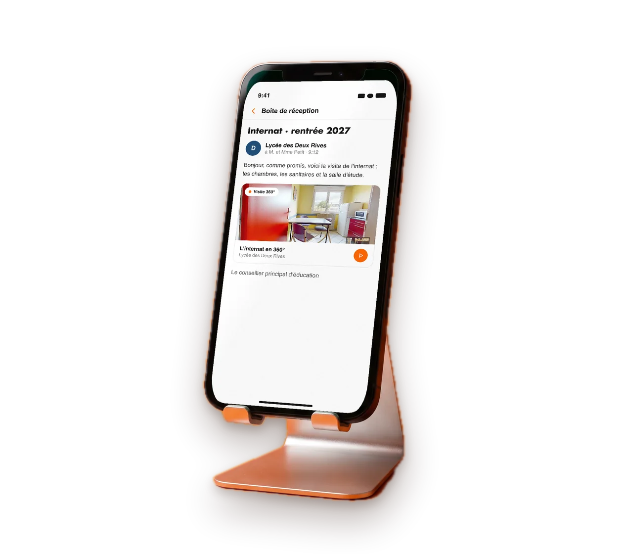 Smartphone affichant un e-mail qui contient le lien de la visite virtuelle